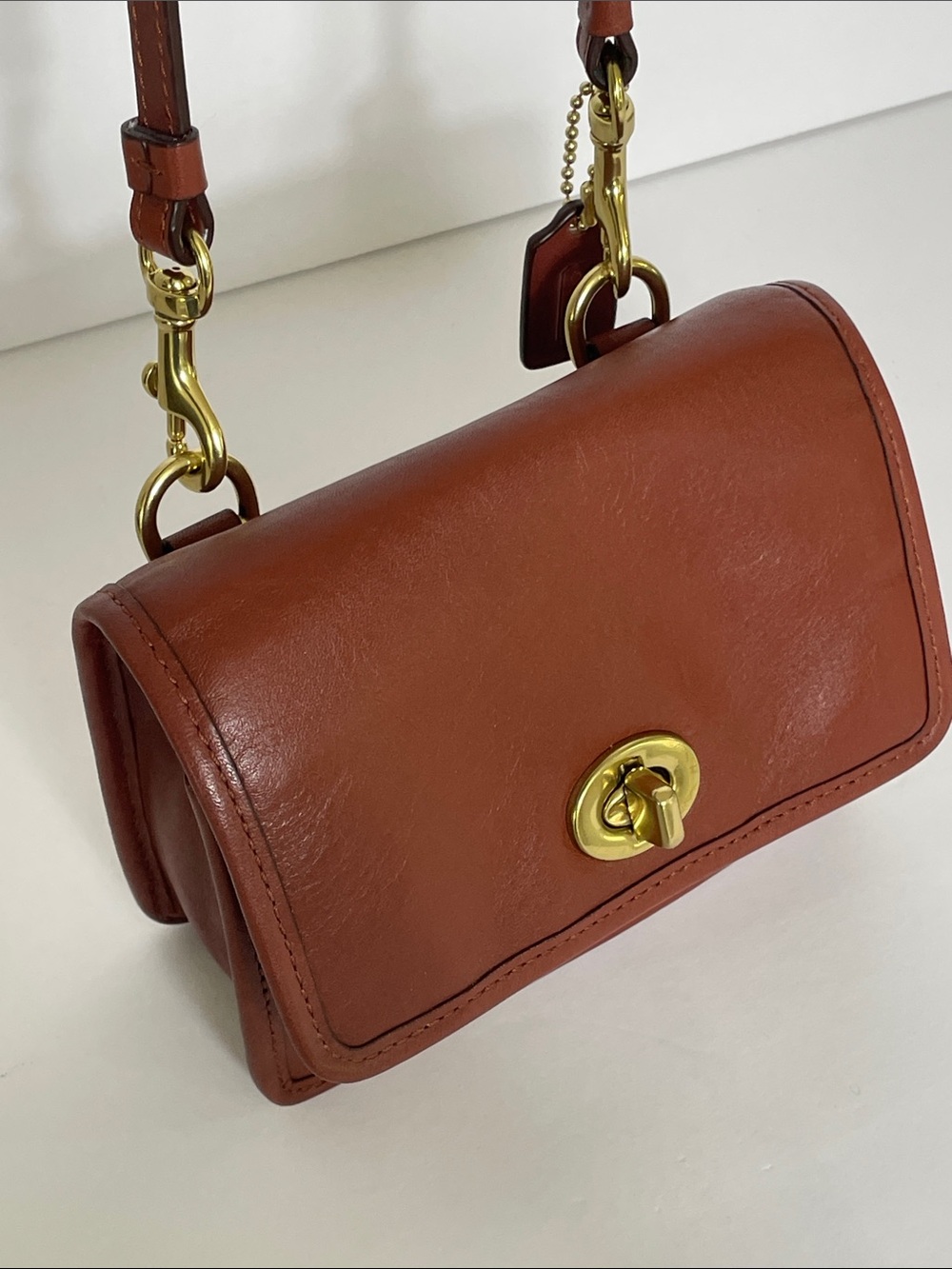 Coach Legacy Leather Mini Turnlock Crossbody | Pouch | Clutch - Picture 10 of 11